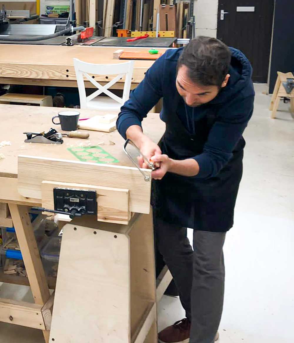 Learn beginners woodworking skills and make a cutting board or cheese board at a one-day woodwork course at Ash & Co Workshops on the Hampshire Surrey border.