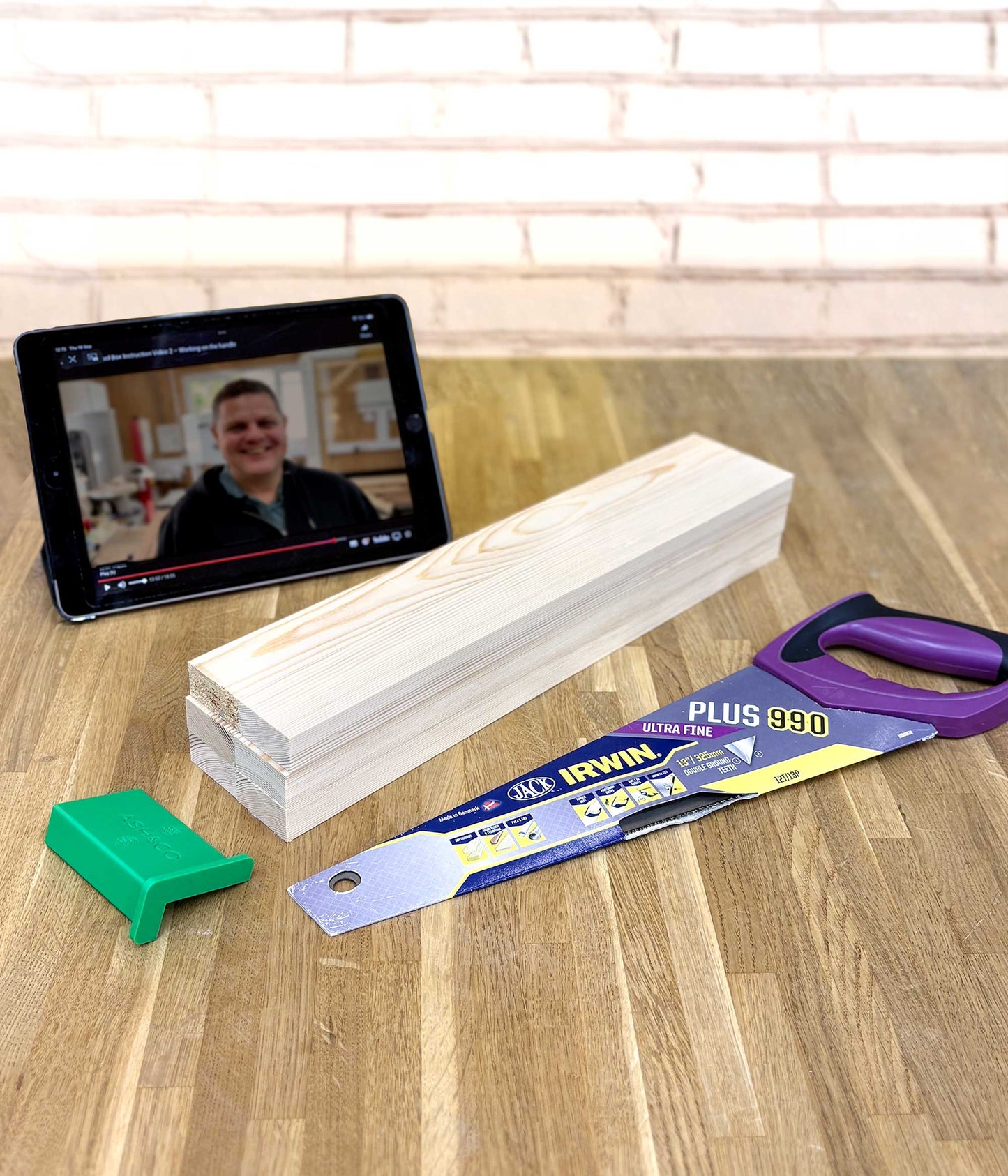 Learn to Saw Kit with Virtual Workshop