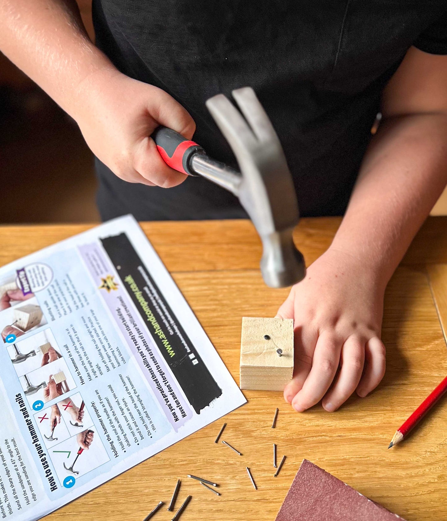 Young Woodworkers Hammer and Nails Projects - Make-at-home woodwork kit for kids - Easy woodworking tuition projects with instructions and videos.