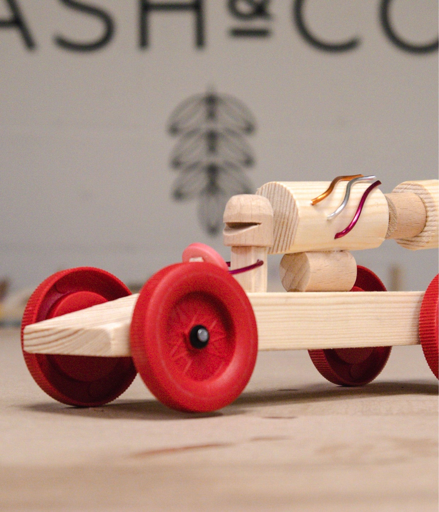 Mini-Maker Workshop Special Event - Jonty's Marvellous Make!