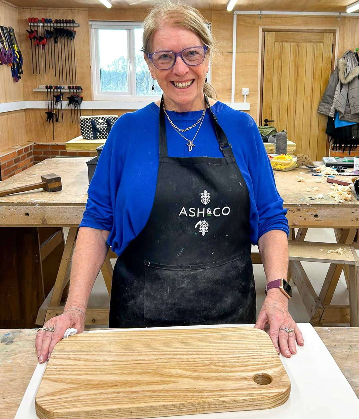 Make a hardwood chopping board at a beginners one-day woodwork class at Ash and Co Workshops on the Hampshire / Surrey border.