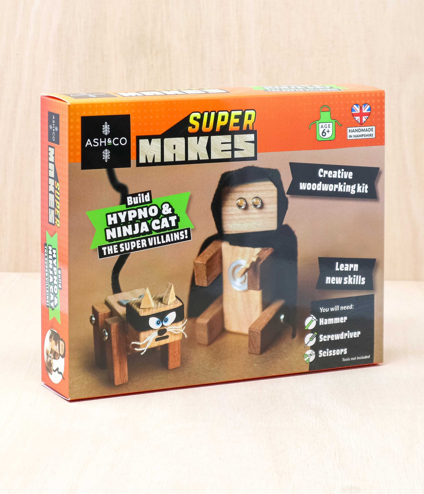 Build Hypno & Ninja Cat the Super Villains!